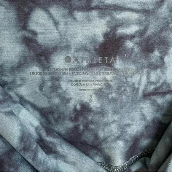 ATHLETA TIE DYE SALUTATION 7/8 TIGHT IN POWERVITA Size Small - Picture 3 of 4